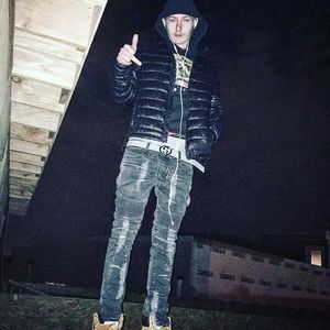 Meet your Posher, Francis